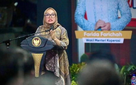 Wakil-Menteri-Koperasi_-Wamenkop-Farida-Farichah